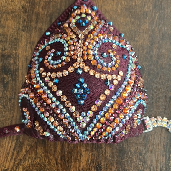 KH Customs Figure Competition Suit - Picture 3 of 11